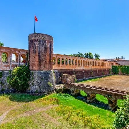 Casa Sulle Mura Antiche Apartment